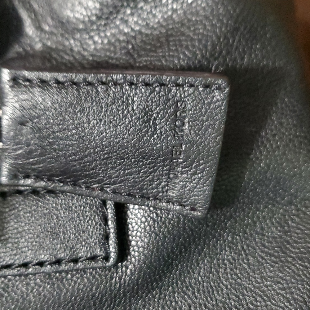 Michael Kors Black Shoulder Bag with Chain Detail. - Picture 9 of 10
